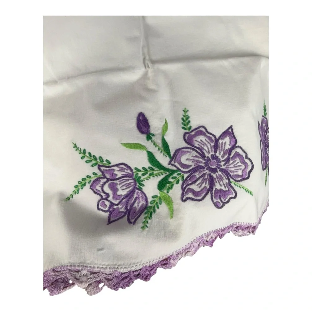 Floral Embroidered‎ Pillowcases Set